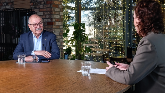 Pod Lupą - Cezary Przybylski