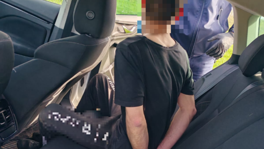 Ucieczka przed policją zakończona zatrzymaniem. 33-latek stanie przed sądem