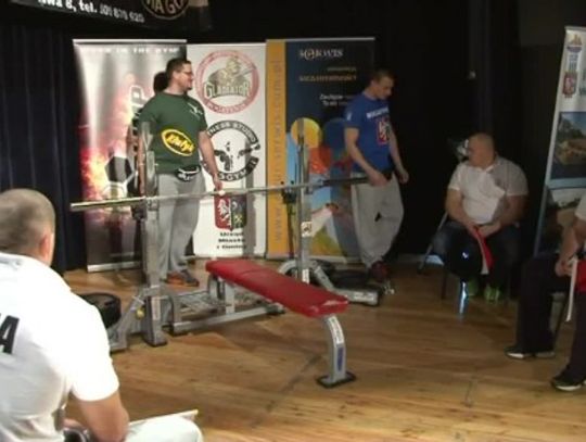 237 kg na klatę