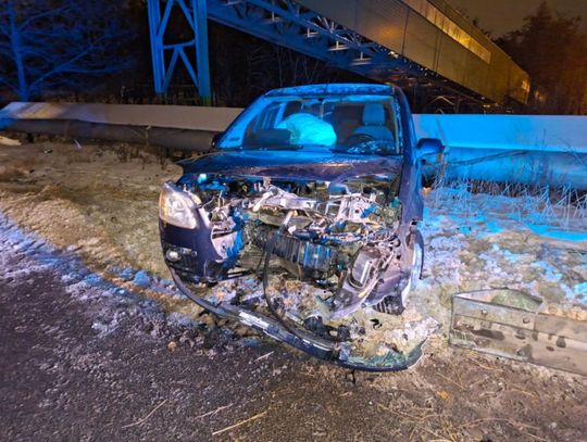 Automatyczne zgłoszenie zdradziło kierowcę. Prawie 2 promile i kolizja w Bogatyni