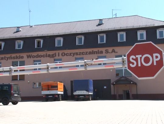 Brudna woda i brak informacji