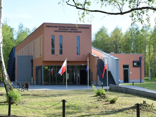 Dodatkowe godziny otwarcia Europejskiego Centrum Pamięć, Edukacja, Kultura oraz zwiedzanie miejsca pamięci Stalag VIII A z przewodnikiem 