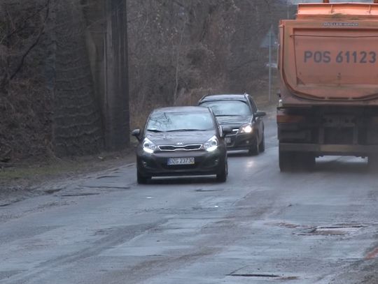  Dziury szybko nie znikną
