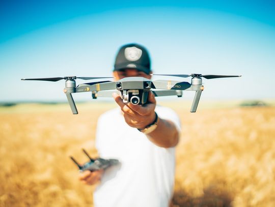 Jaki dron do 500 zł wybrać?