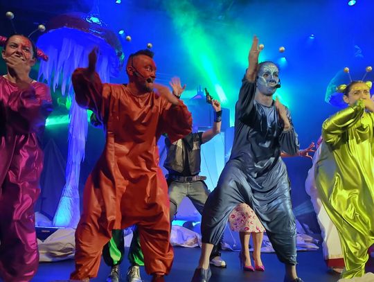 „Kosmiczna Nuda” spektakl z okazji Dnia Dziecka, który odbył się 29 maja w Bogatyńskim Ośrodeku Kulturyu