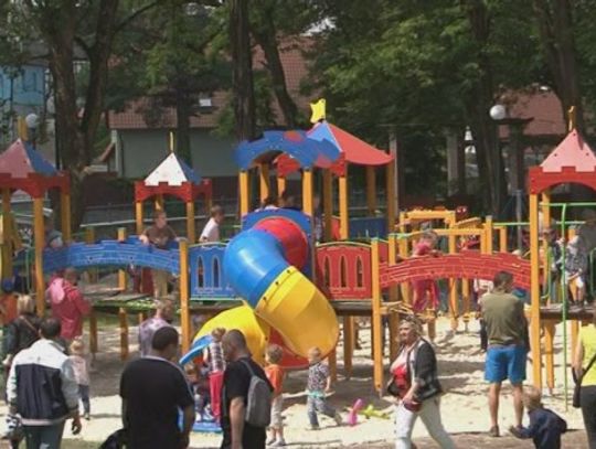 Nowy plac zabaw na Dzień Dziecka