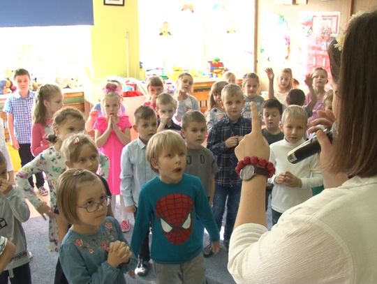 O niepodległości przez zabawę