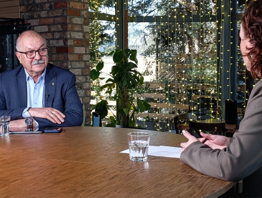 Pod Lupą - Cezary Przybylski