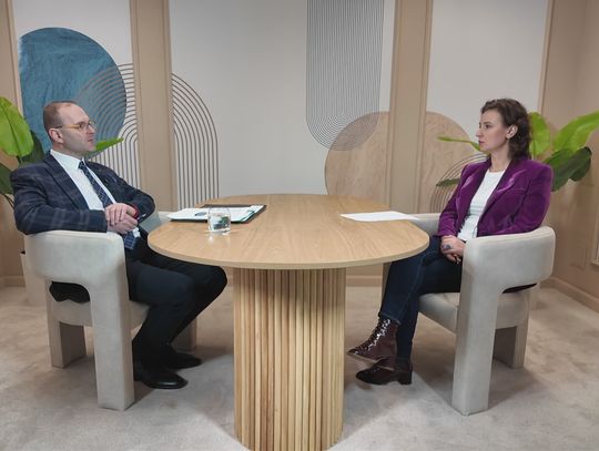 Pod Lupą - Paweł Juszyński