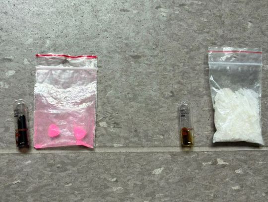 Ponad 100 działek metamfetaminy i tabletki MDMA. Policjanci z Bogatyni zatrzymali 53-latka