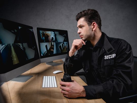 Problemy w firmie – kiedy zdecydować się na pomoc prywatnego detektywa? 