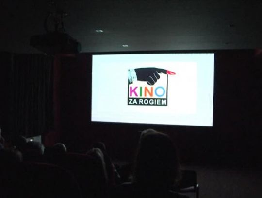 Przeżyć film
