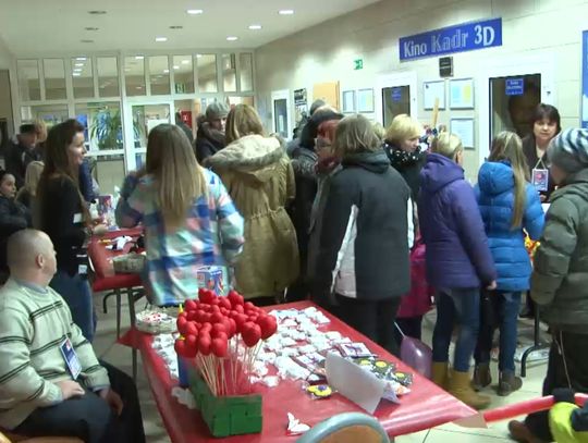 Rękodzieło, słodycze i książki