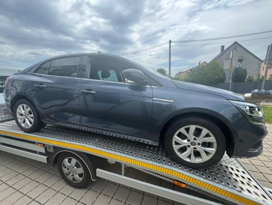 Skradziony renault odnaleziony w Bogatyni