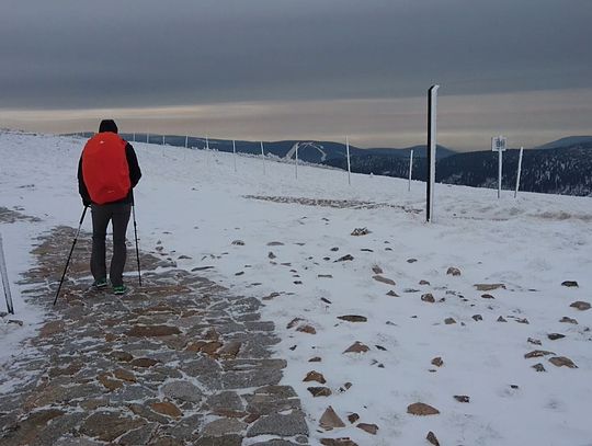 Sto kilometrów piechotą