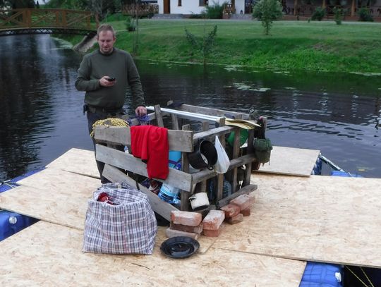Tratwą po Narwi
