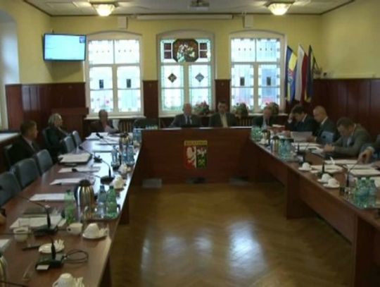 Uchwały i sprawozdania