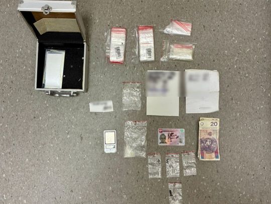 Wpadł z metamfetaminą! Policjanci zabezpieczyli narkotyki i gotówkę