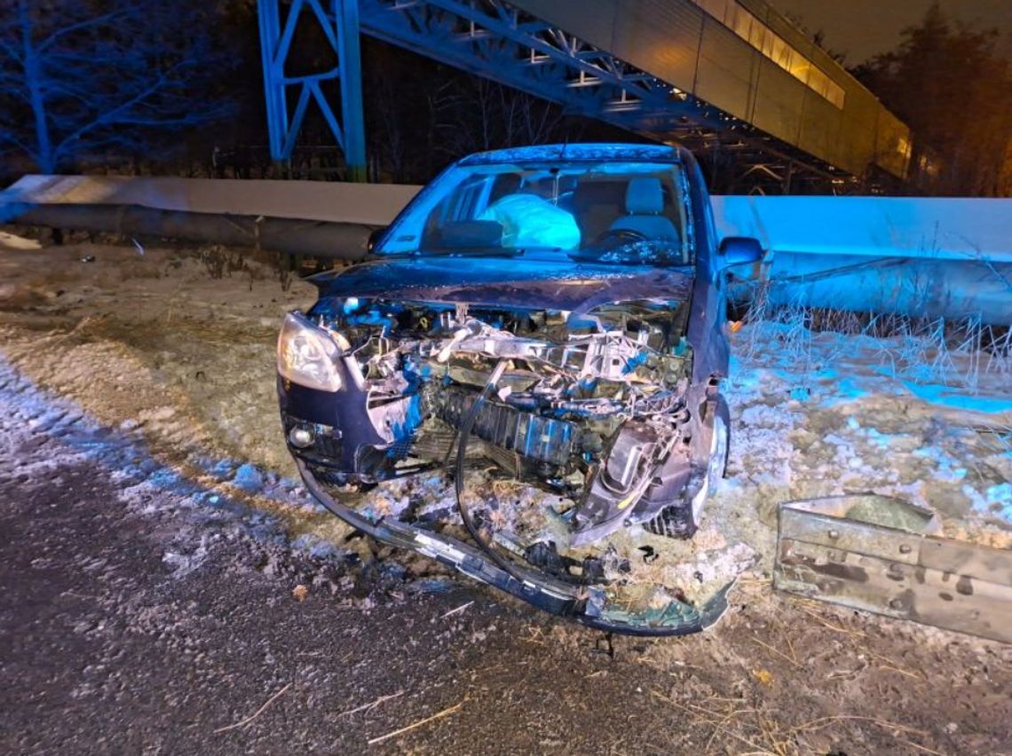 Automatyczne zgłoszenie zdradziło kierowcę. Prawie 2 promile i kolizja w Bogatyni