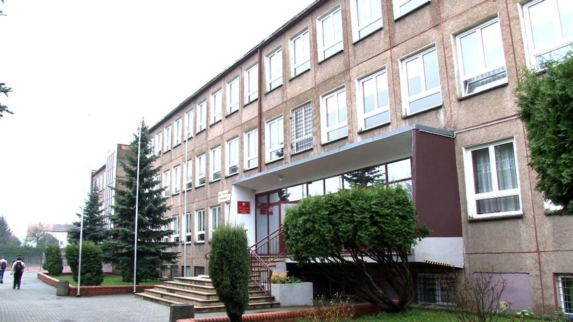 „Czwórka” zamiast gimnazjum „Czwórka” zamiast gimnazjum