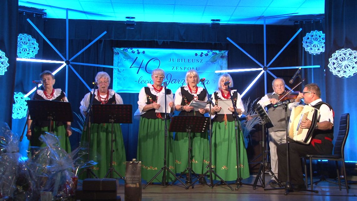 „Jarzębina” – 40 lat na scenie „Jarzębina” – 40 lat na scenie