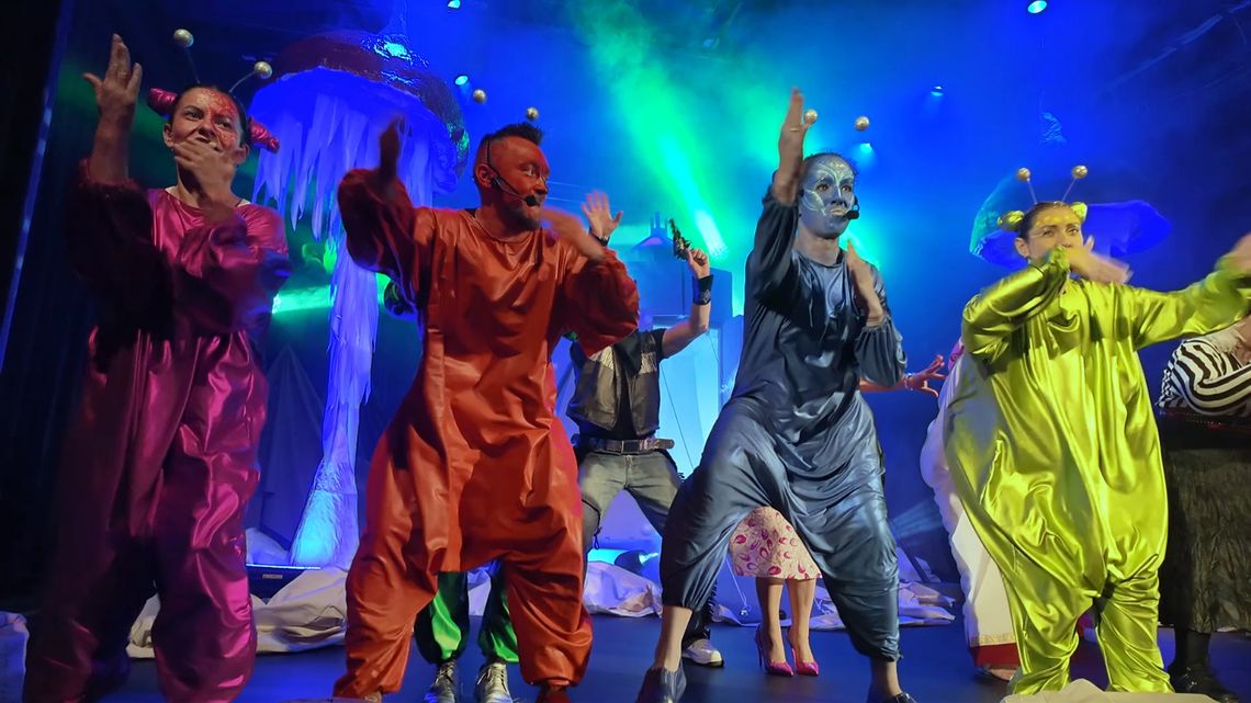 „Kosmiczna Nuda” spektakl z okazji Dnia Dziecka, który odbył się 29 maja w Bogatyńskim Ośrodeku Kulturyu