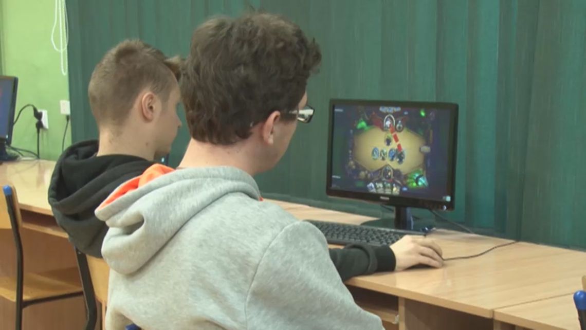 Nocne gry w Górniku