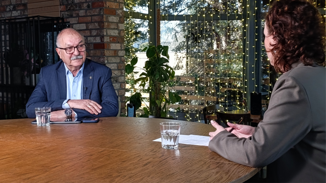 Pod Lupą - Cezary Przybylski