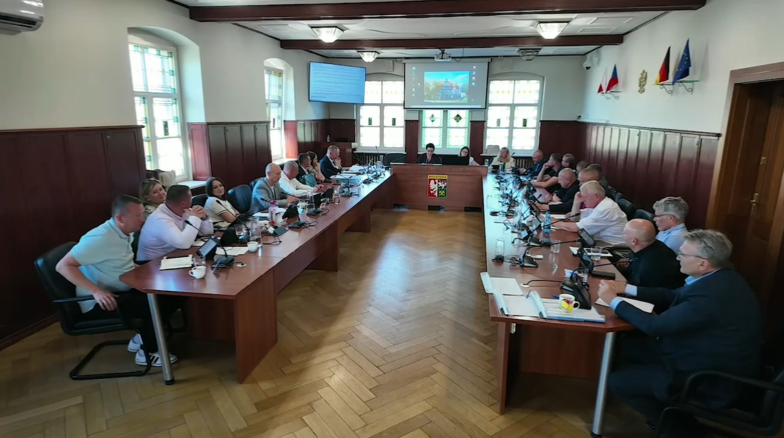 Rada Miejska apeluje o wsparcie dla szpitala w Bogatyni Rada Miejska apeluje o wsparcie dla szpitala w Bogatyni
