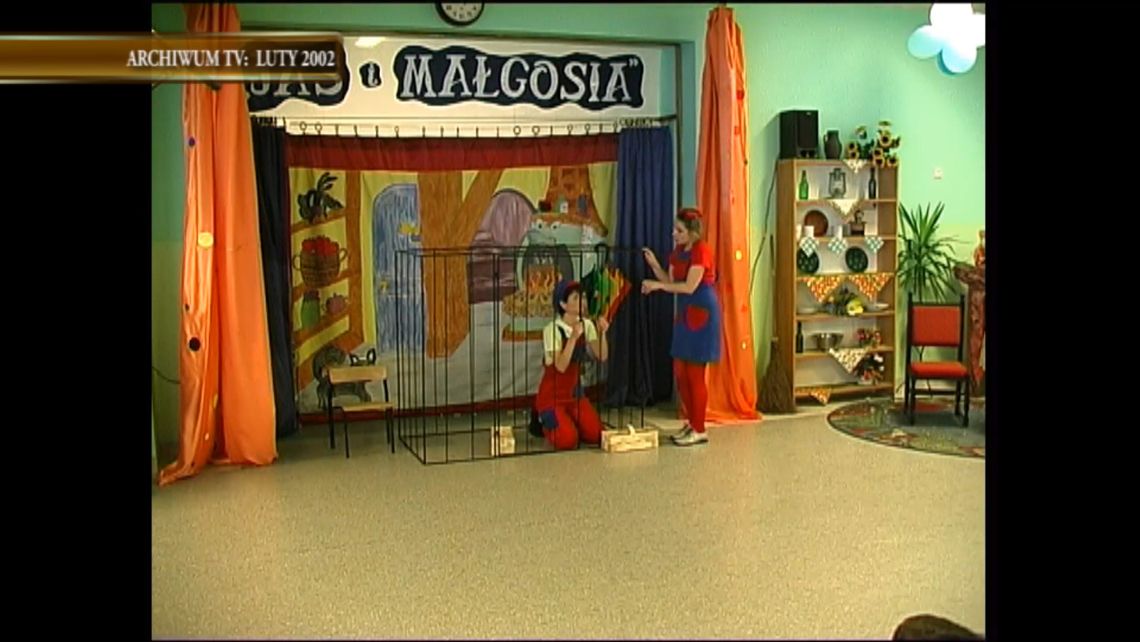 Z archiwum TV - Przedstawienie Jaś i Małgosia w Szkole Podstawowej nr 3 - luty 2002
