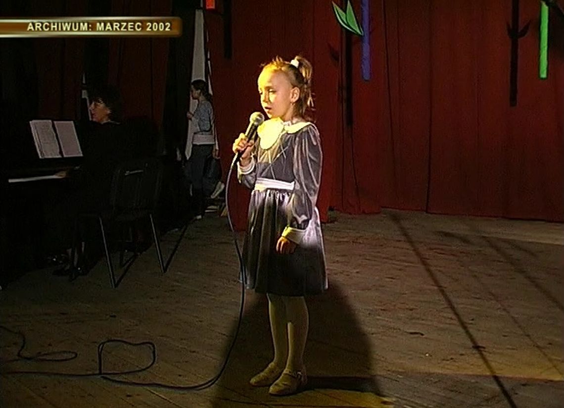 Z Archiwum TV - wielkie maluchów śpiewanie marzec 2002