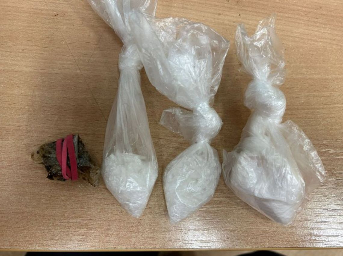 Zatrzymana z kokainą, metamfetaminą i haszyszem – 27-latce grozi długa odsiadka